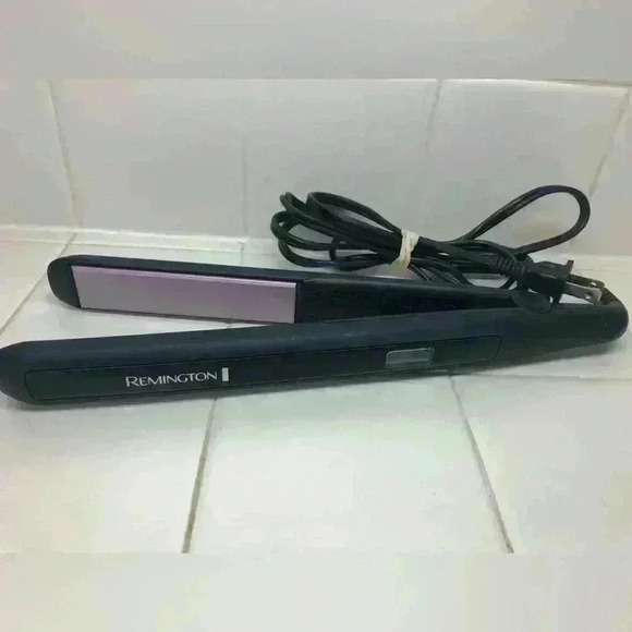 Remington Flat Iron***sale**** - Picture 1 of 6